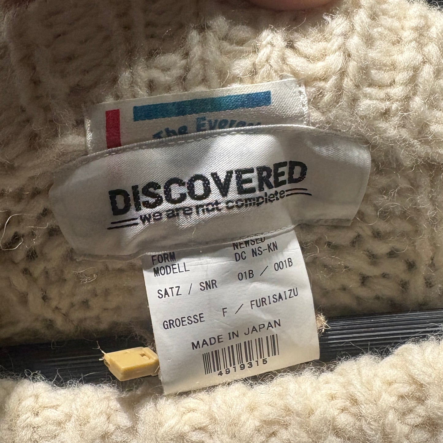DISCOVERED "Newsed" Custom Knit 針織 毛衣 二手