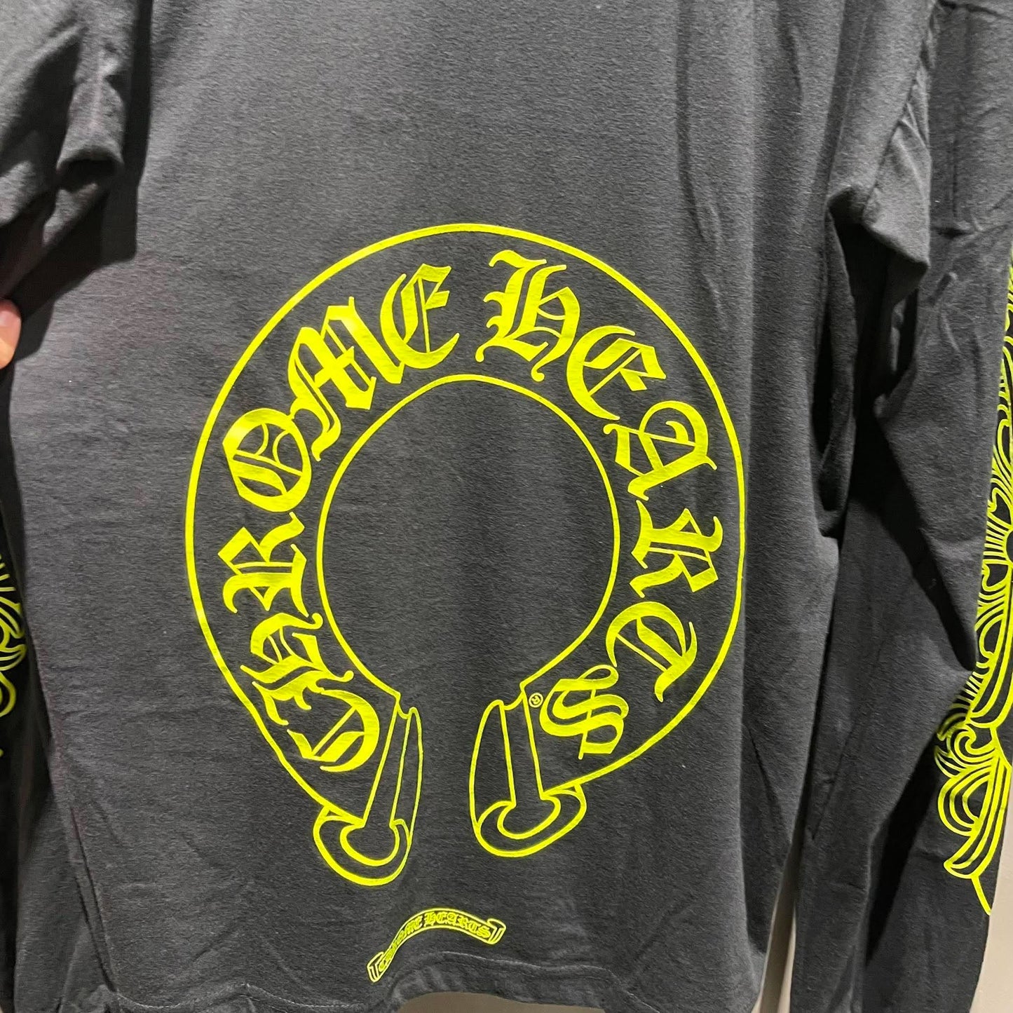 Chrome Hearts Horseshoe Logo Pocket LS T-Shirt Black Neon 克羅心 馬蹄 花臂薄長袖