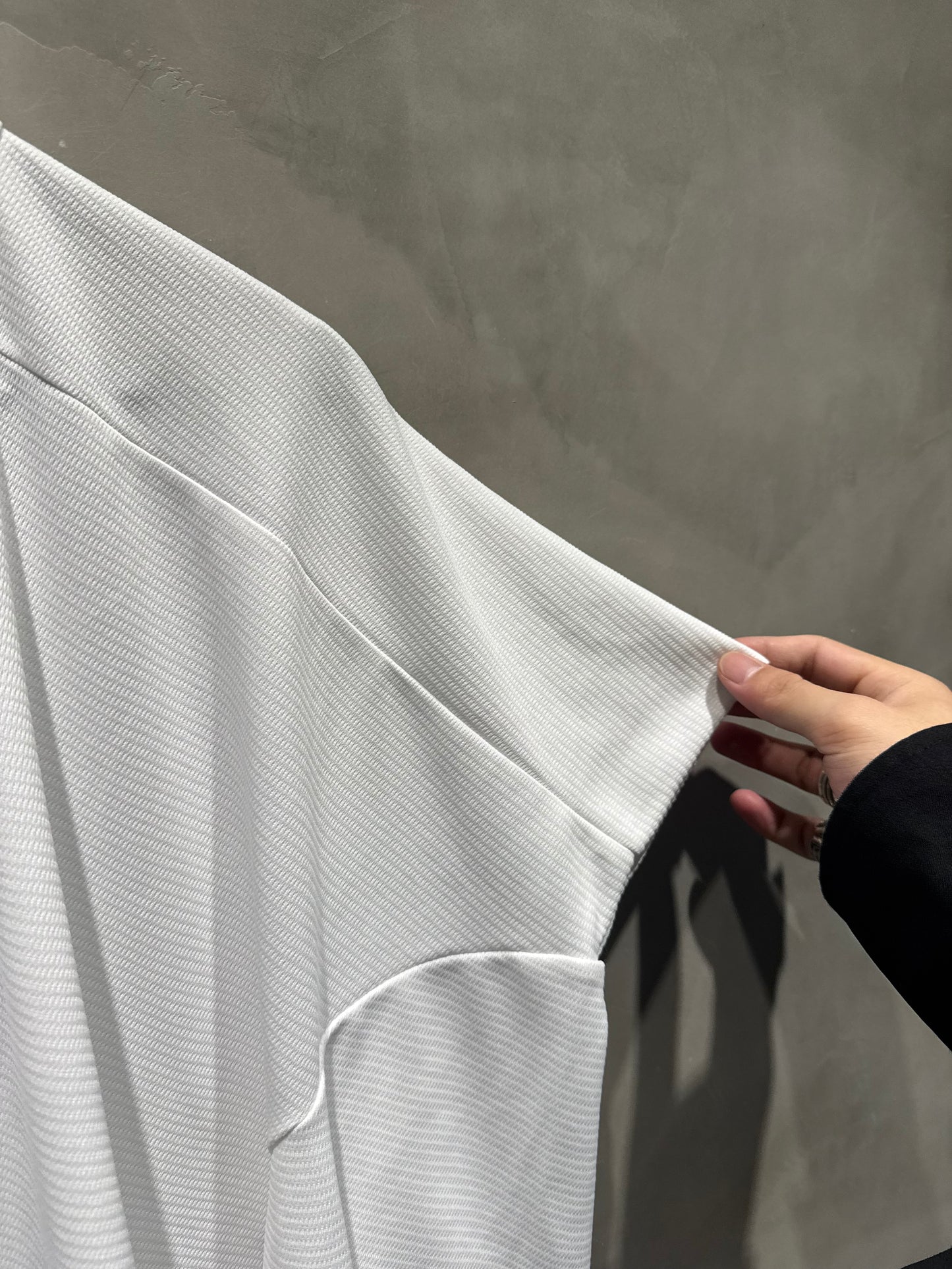 Comme des garcons homme+白色肩膀凸起長休運動上衣 中古
