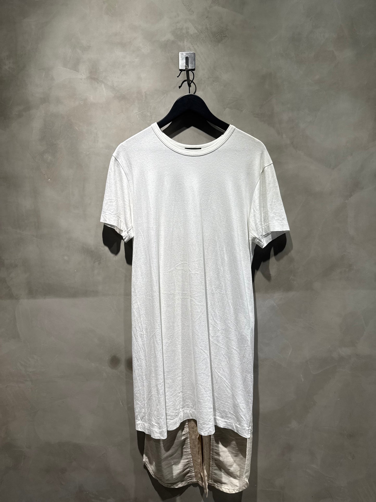 Comme des garcons homme+白色短袖超長版背部拼接上衣 中古