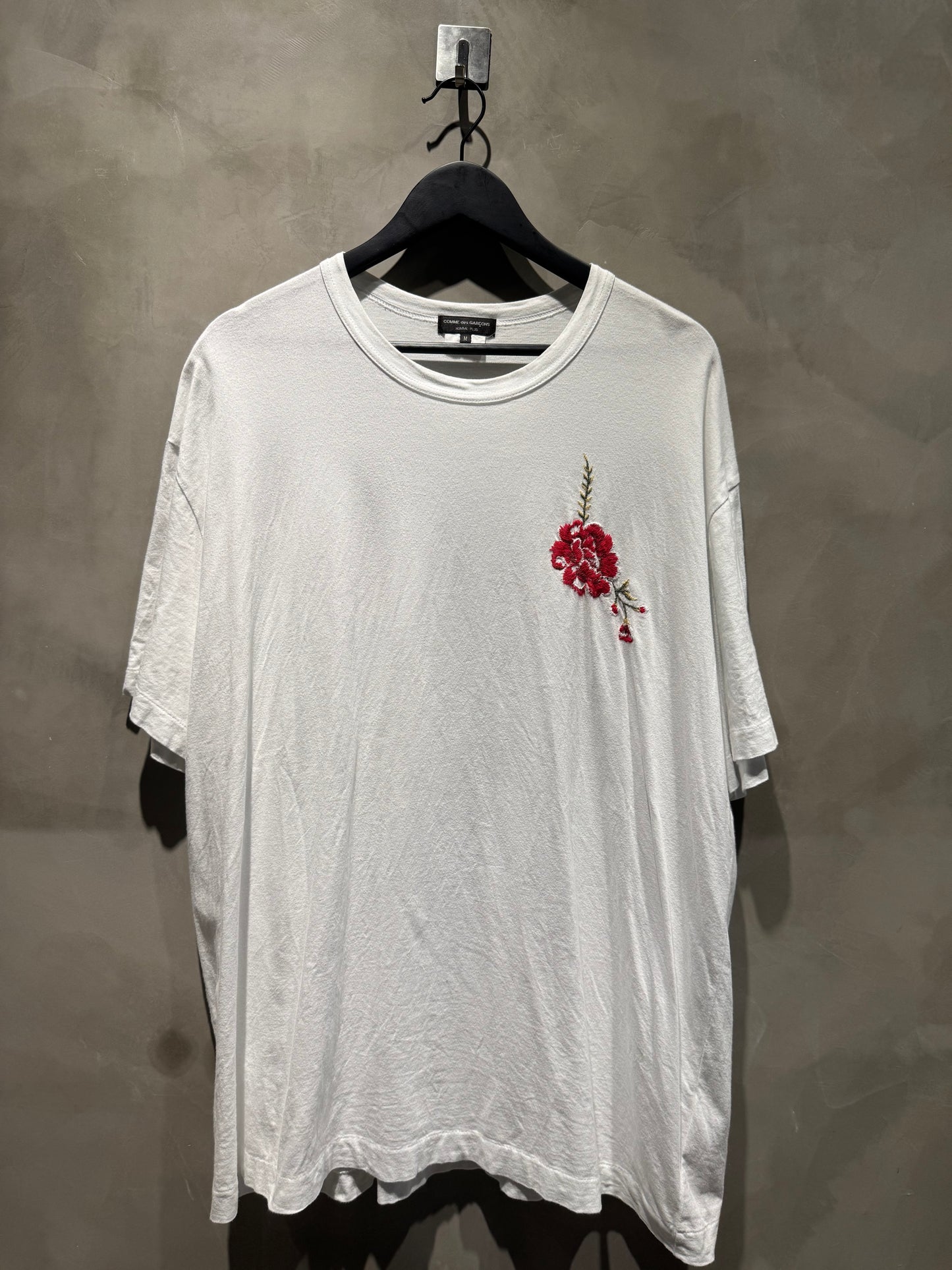 Comme des garcons homme+刺繡玫瑰花白短T 中古