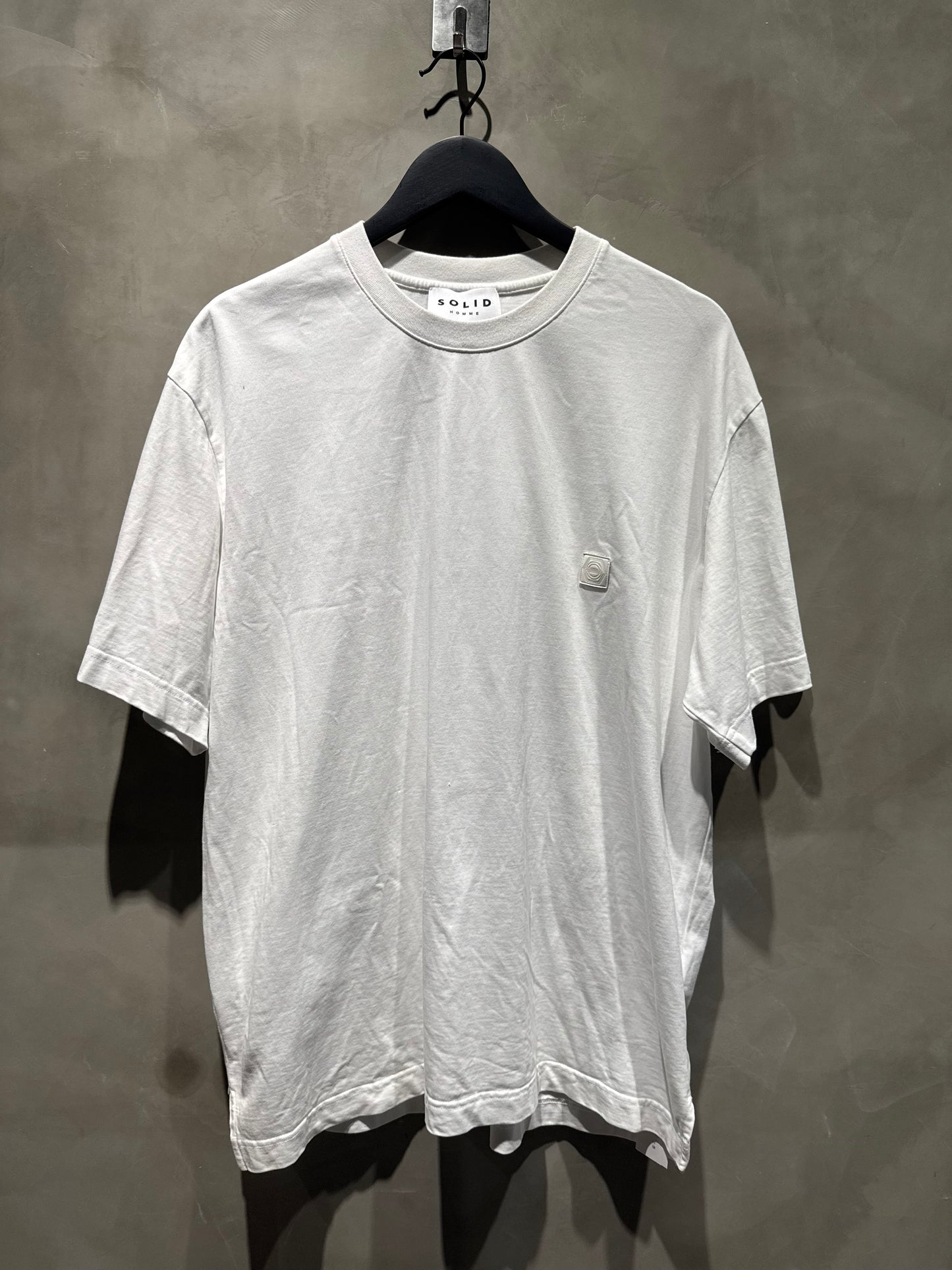 SOLID 背部紫圖白T 中古