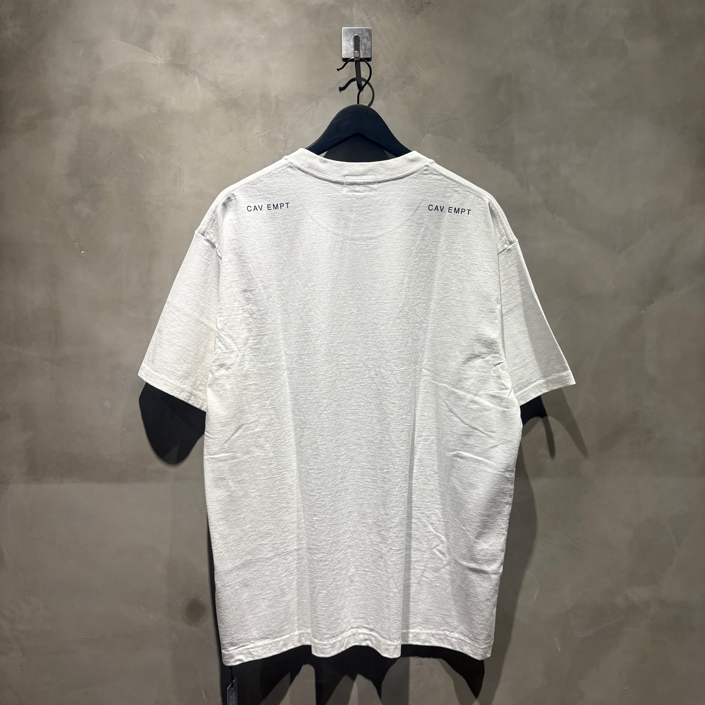 C.E - AS v403 T 全新