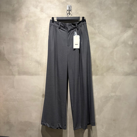 SINSS Two Tuck Wide Straight Slacks 西裝褲 全新