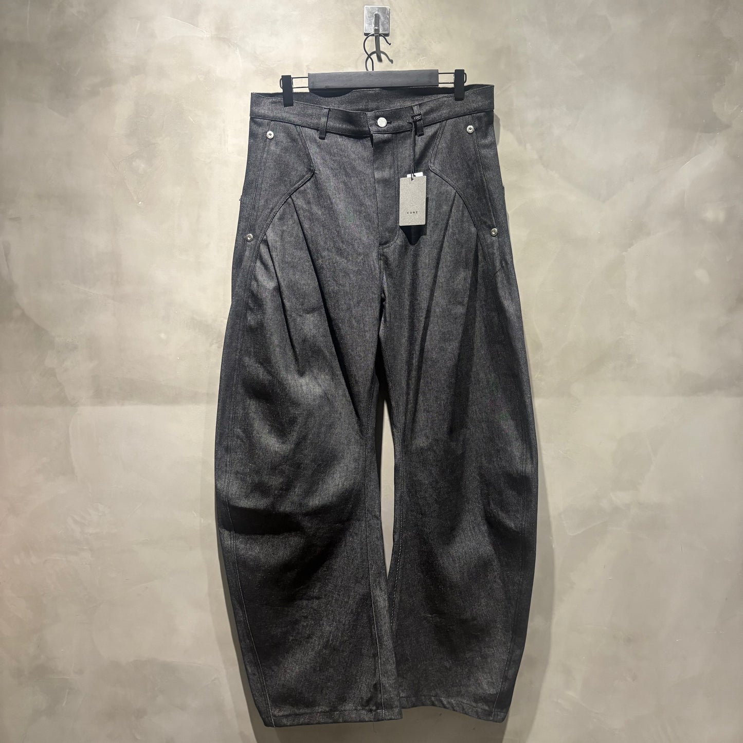 CONZ - Rigid Curved Denim 彎刀原牛 牛仔褲 黑