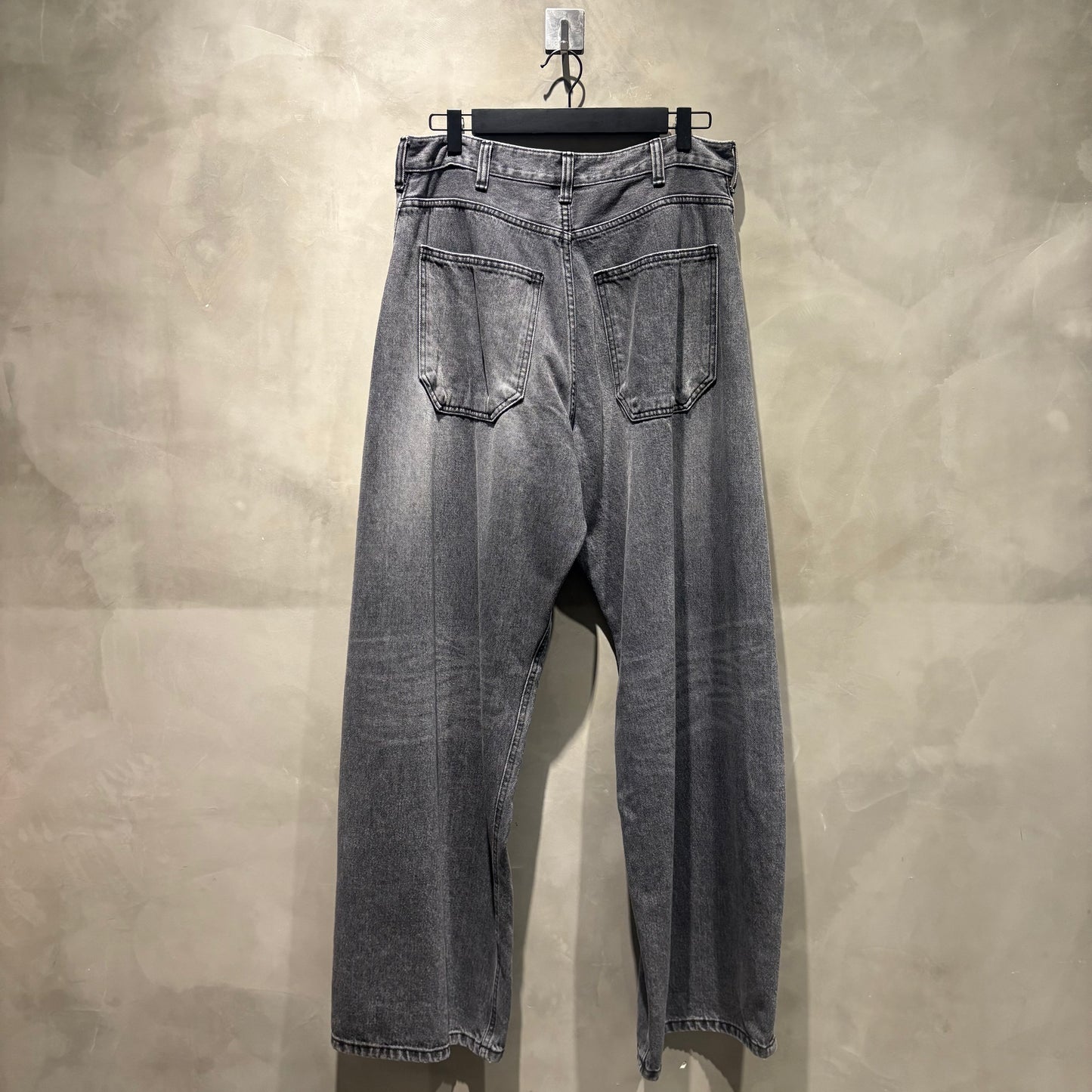 HATCHINGROOM Wide Curve Jeans 牛仔褲 全新