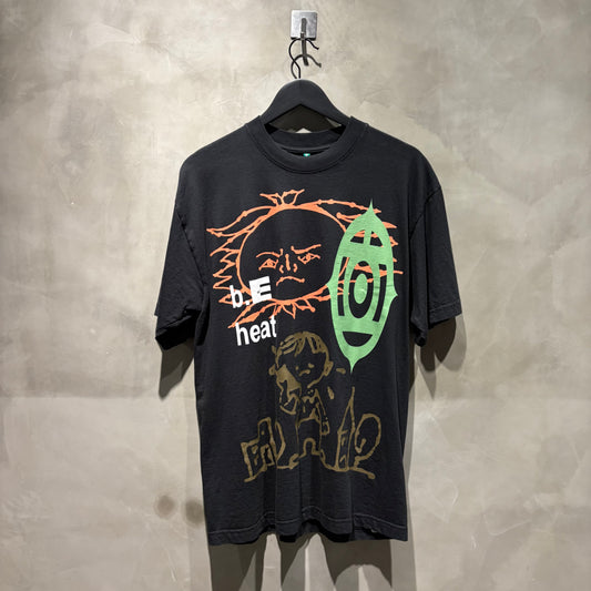 b.Eautiful 塗鴉插畫設計短T 全新
