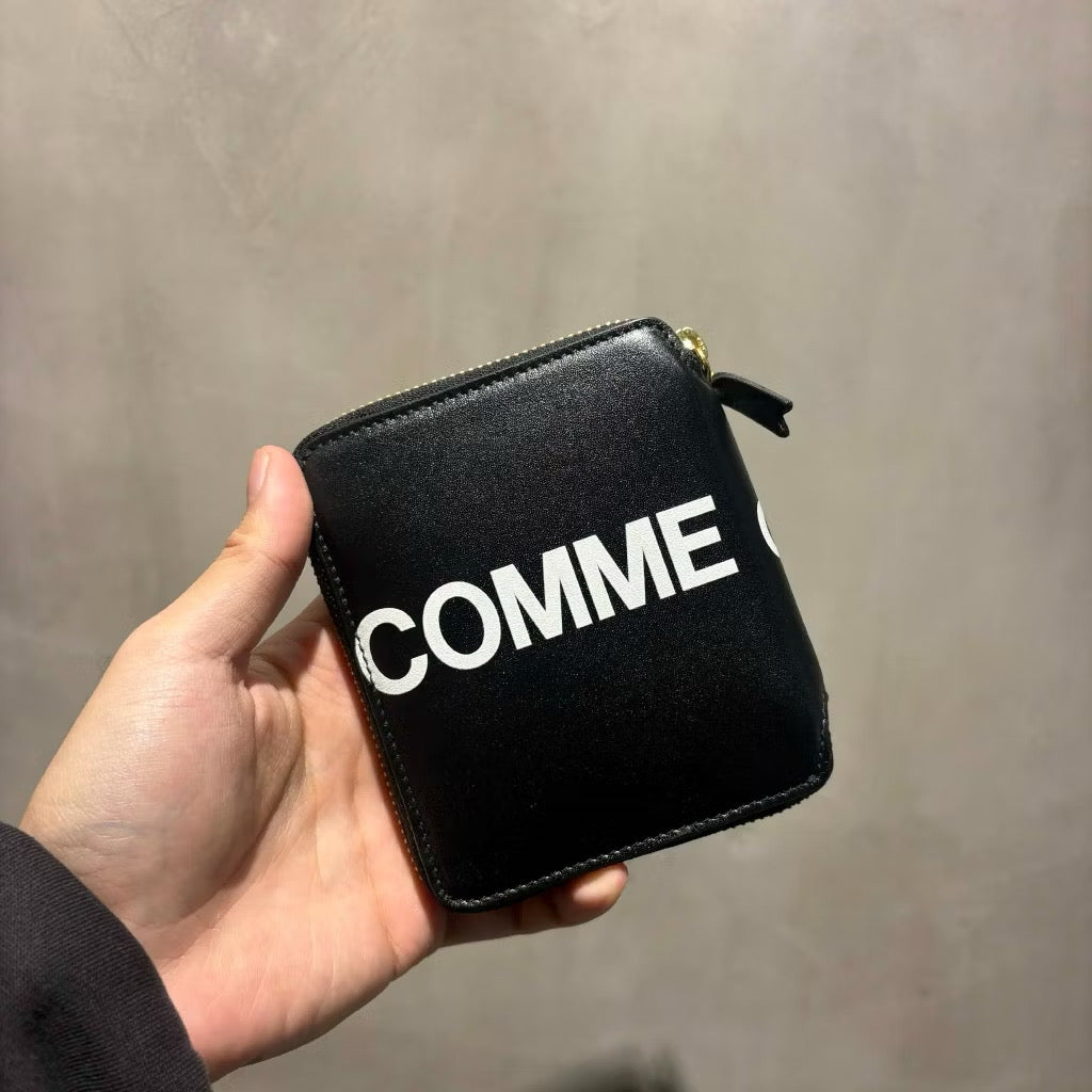 CDG COMME des GARCONS HUGE LOGO 黑錢包