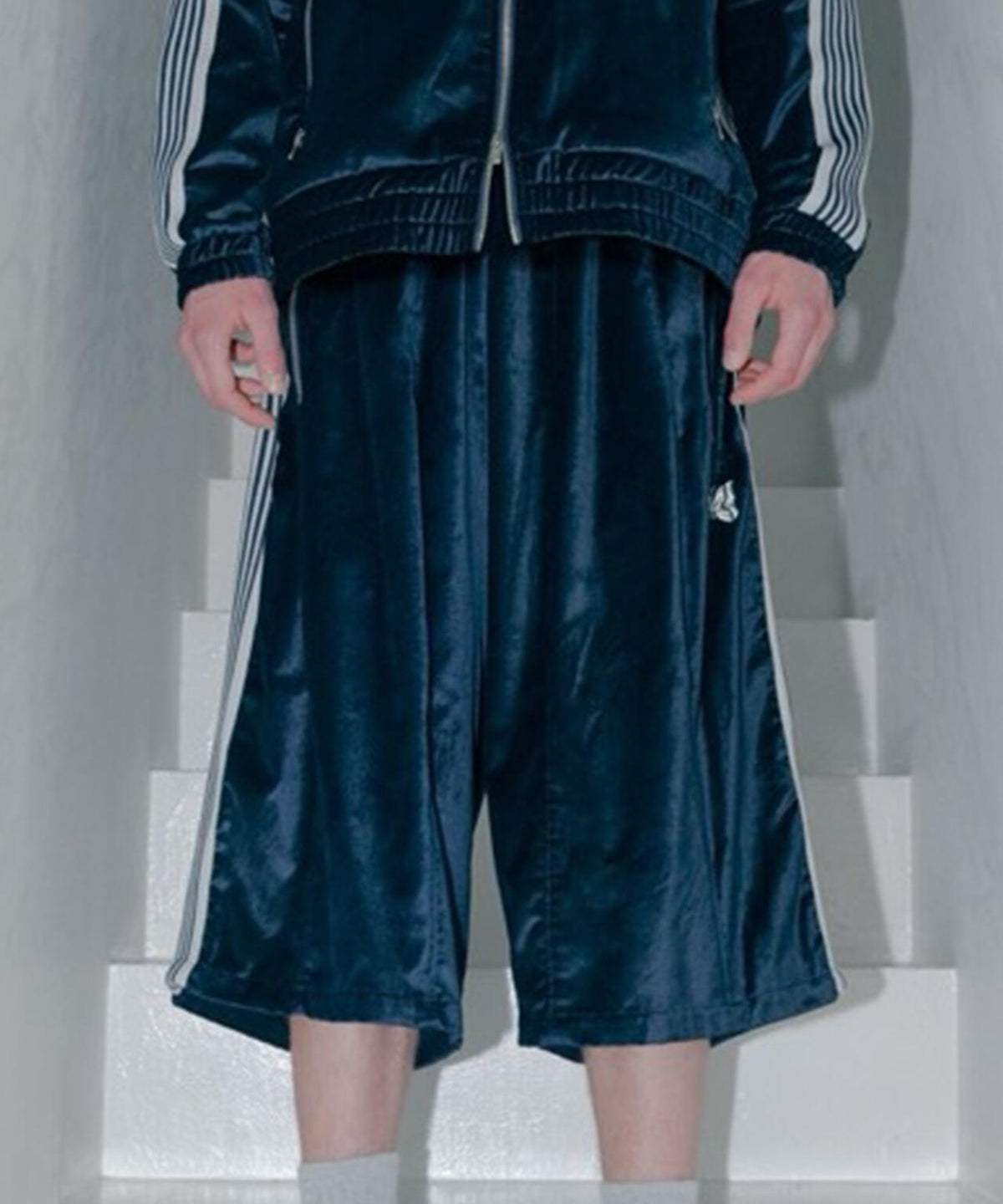 Needles 別注款 H.D.Track Shorts - C/PE Velour NAVY 天鵝絨材質